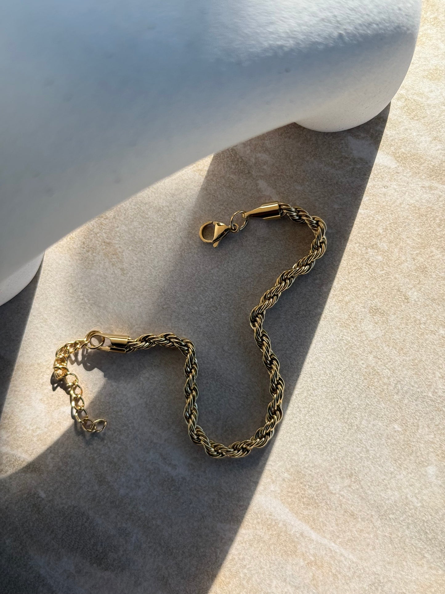 Kōura Here Gold Bracelet