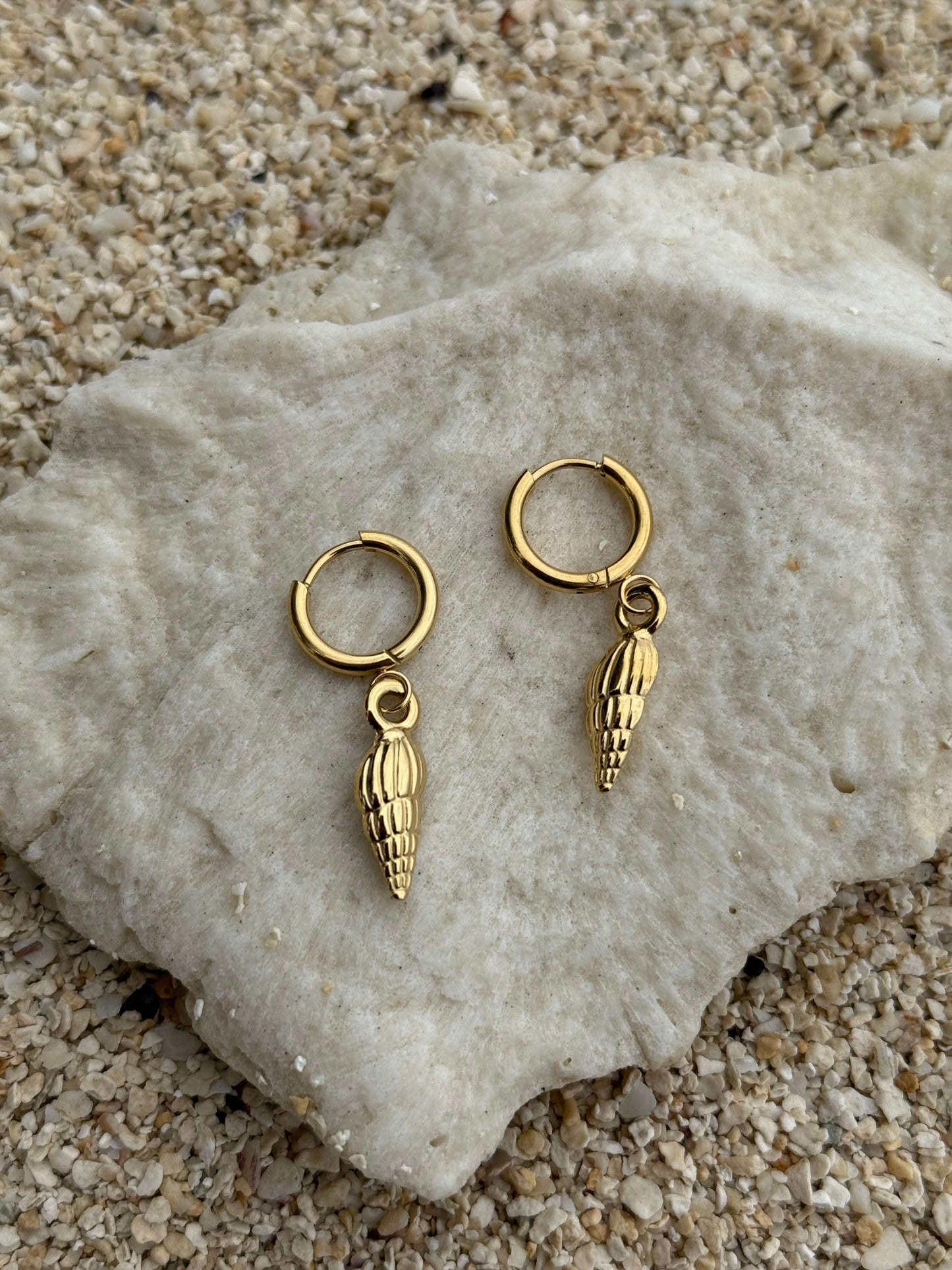 Ngā Kōhatu o te Moana Gold Huggies