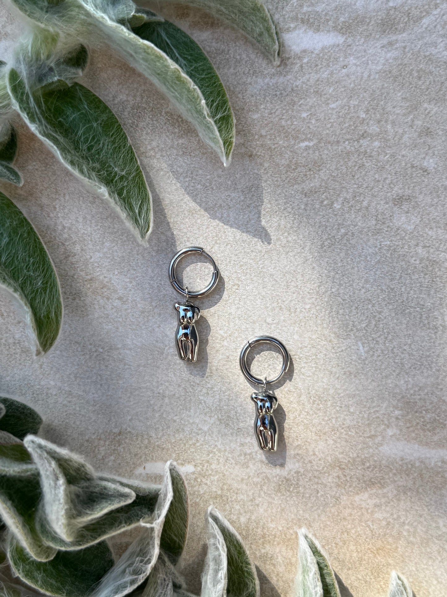 Wāhine Tinana Silver Huggies