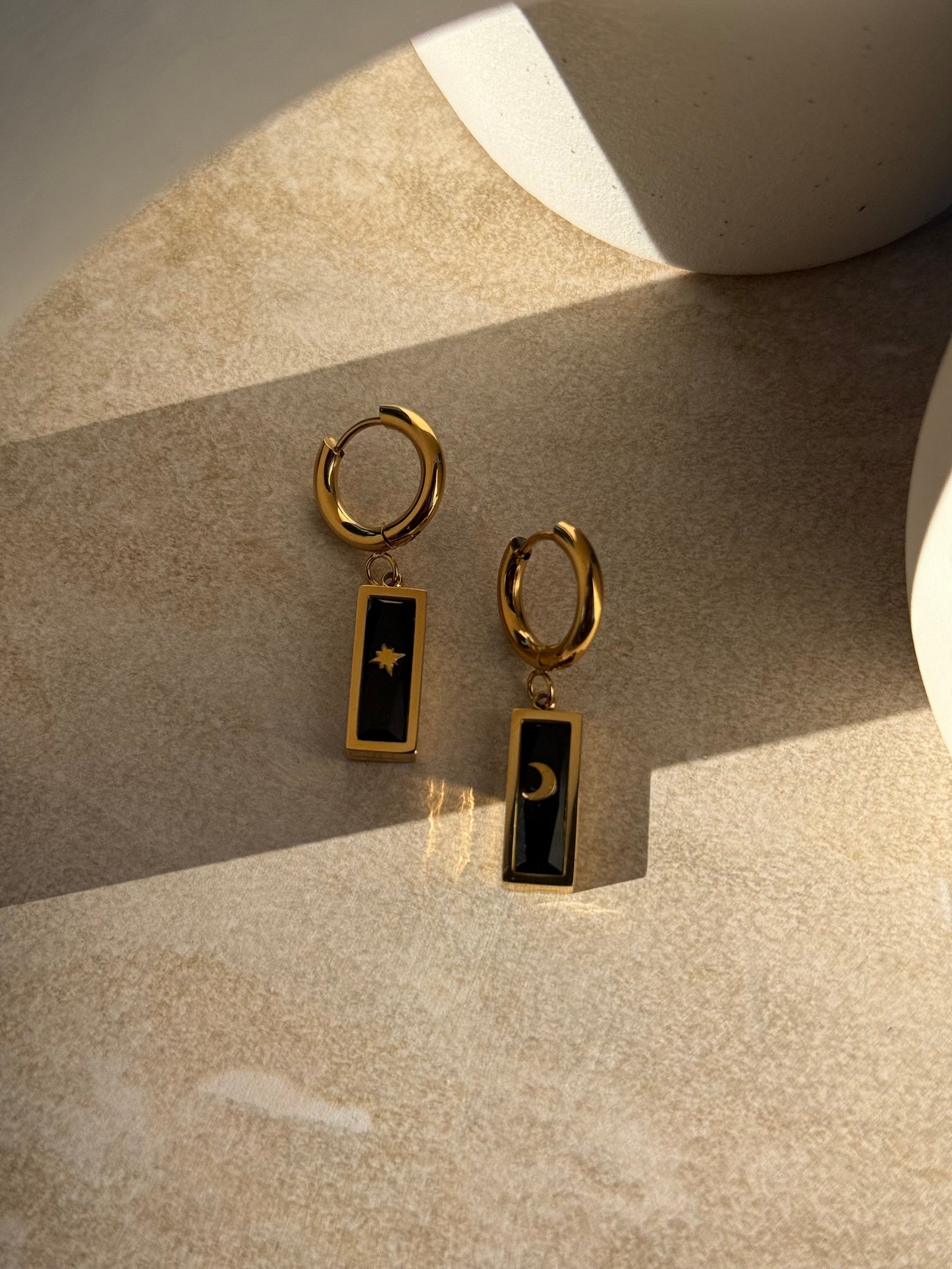 Whetū & Marama Pango Gold Huggies