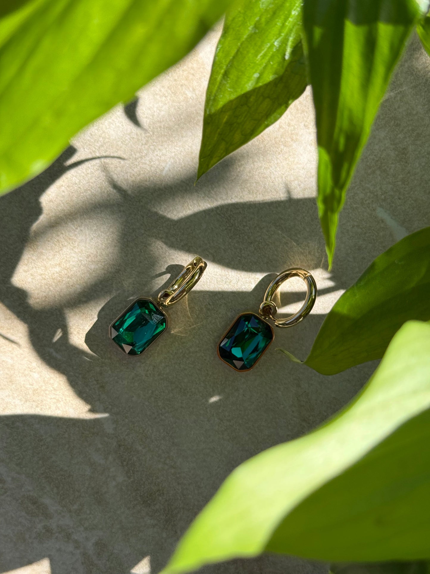 Taimana Kākāriki Gold Huggies