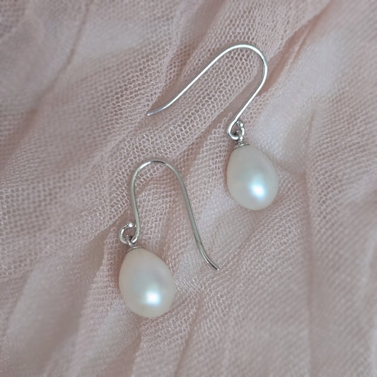 Amelie Single Pearl Hook Earrings teardrop