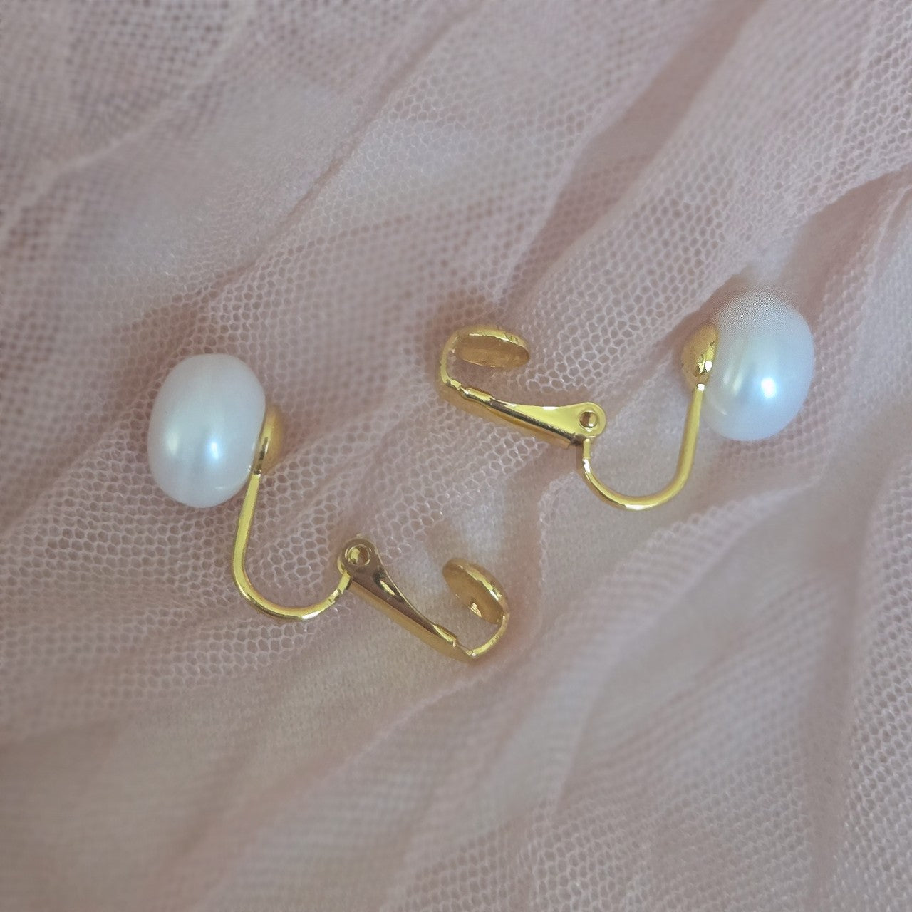 Luna Clip-On Freshwater Pearl Studs